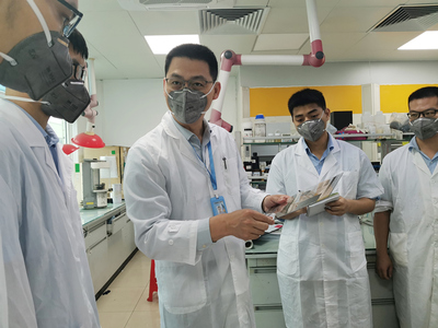 中山最美科技工作者⑨ 馮文照:從零開始研發(fā),突破國產(chǎn)油墨技術(shù)瓶頸